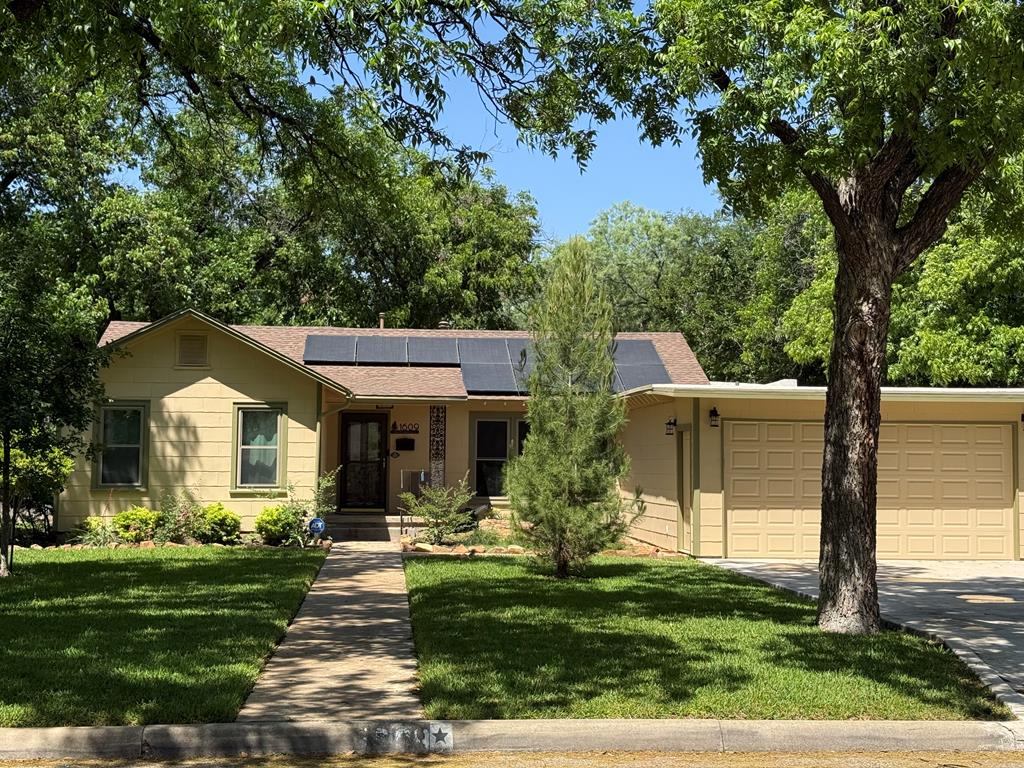 1609 S Madison St Property Photo 1