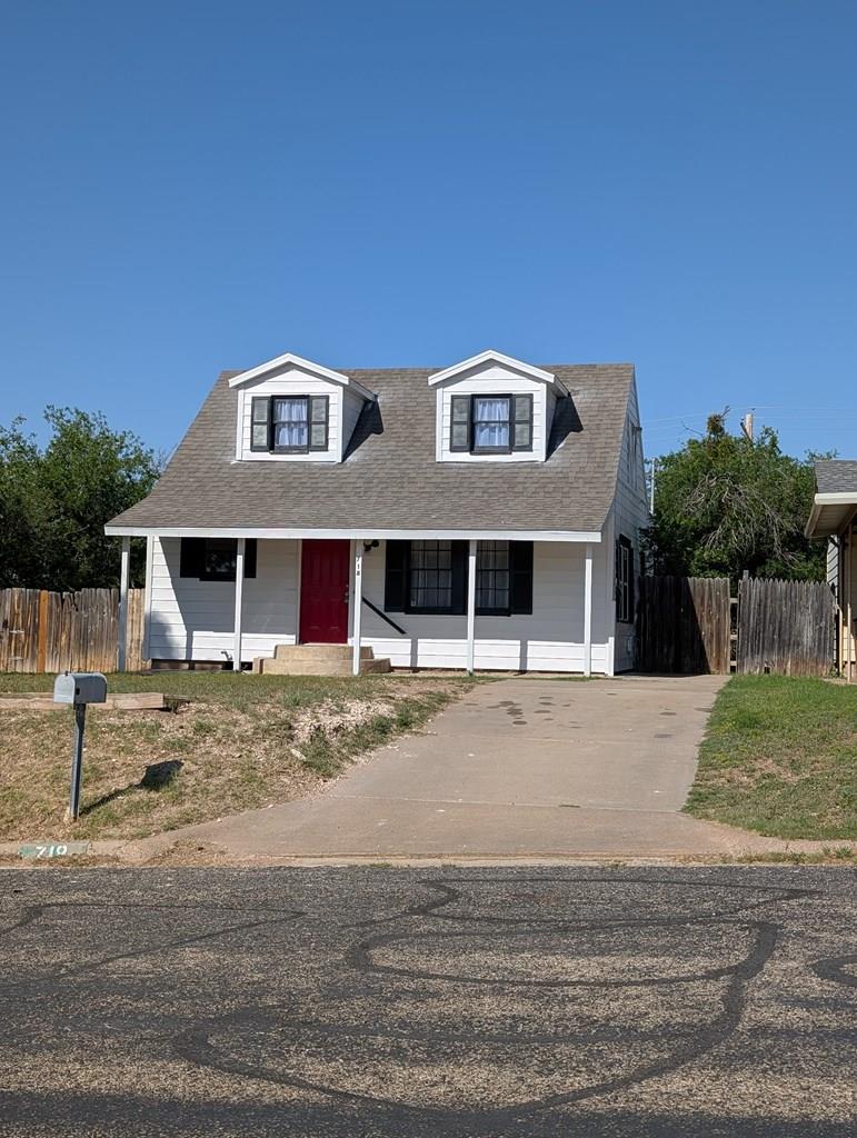 718 N Adams Ave