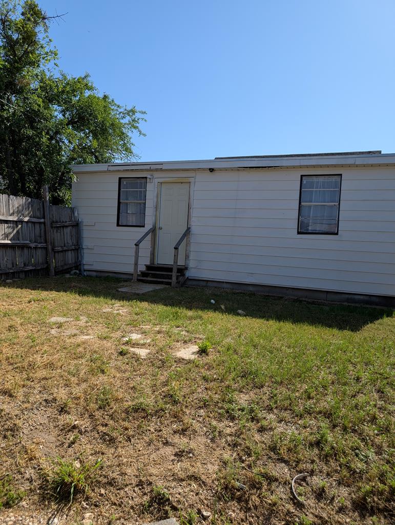 718 N Adams Ave Property Photo 30
