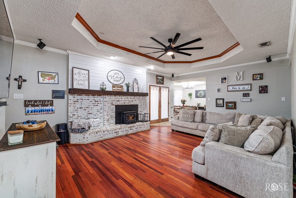 4702 Scarlet Oak Dr Property Photo 4
