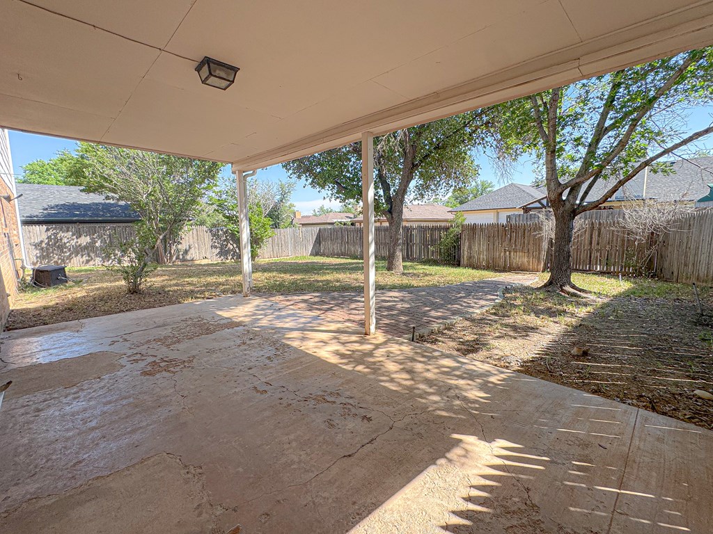 3817 Hillcrest Dr Property Photo 33