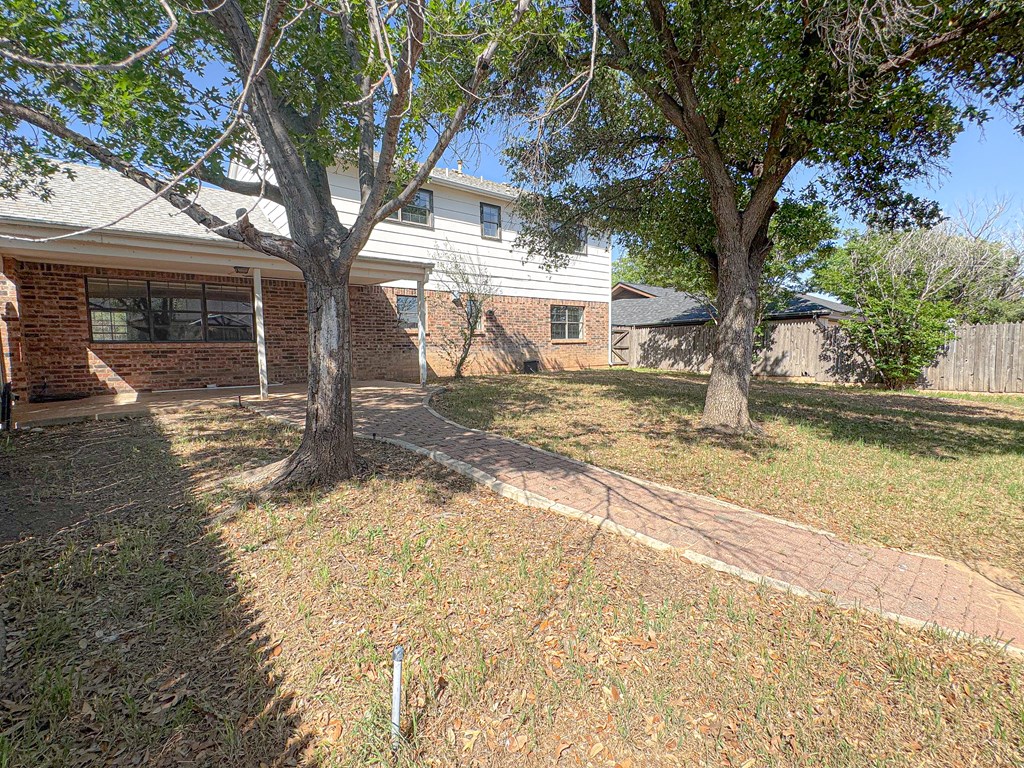 3817 Hillcrest Dr Property Photo 34