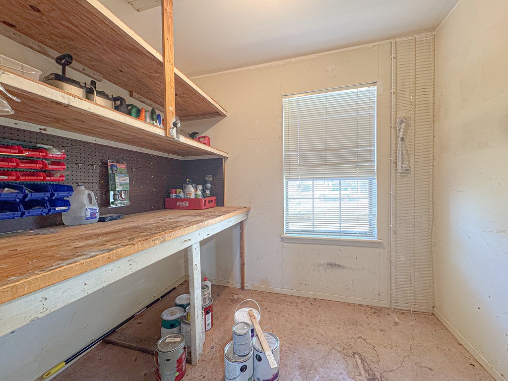 3817 Hillcrest Dr Property Photo 38