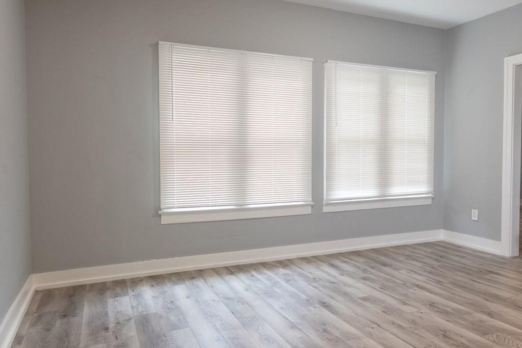 1905 Live Oak St Property Photo 12