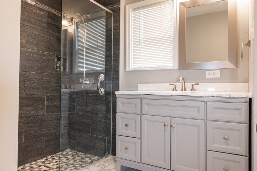 1905 Live Oak St Property Photo 19