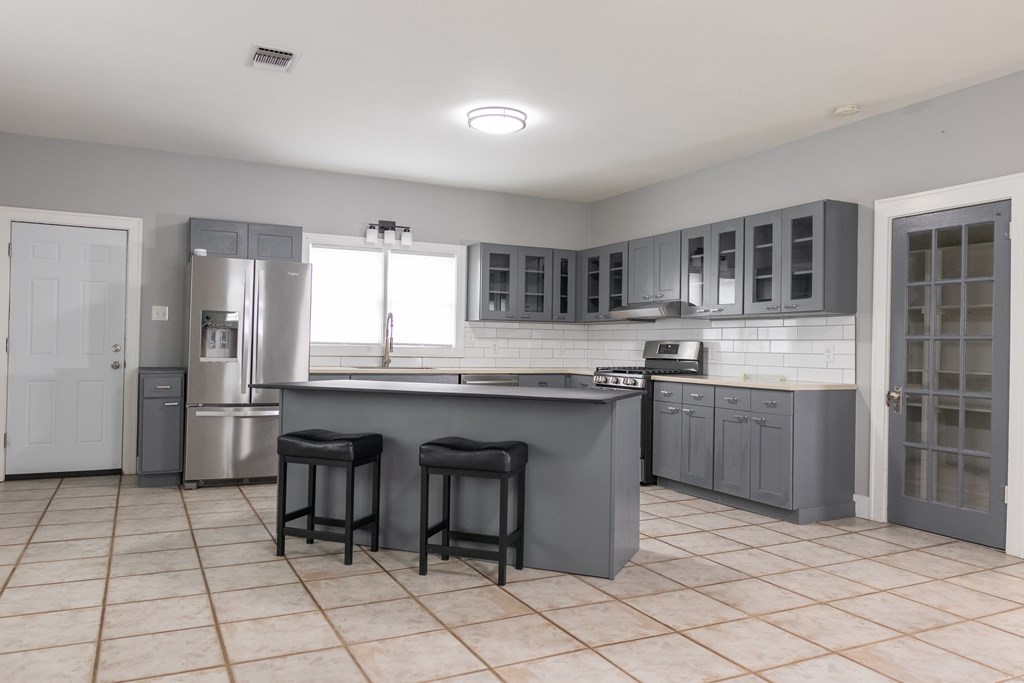 1905 Live Oak St Property Photo 21