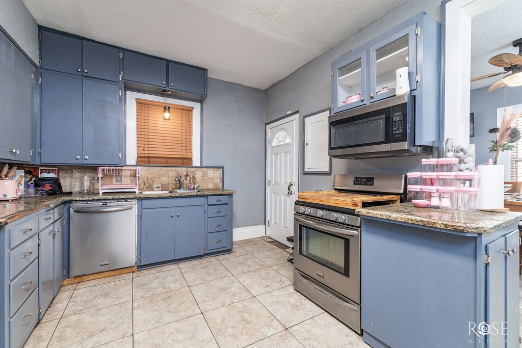 2318 Dallas St Property Photo 13