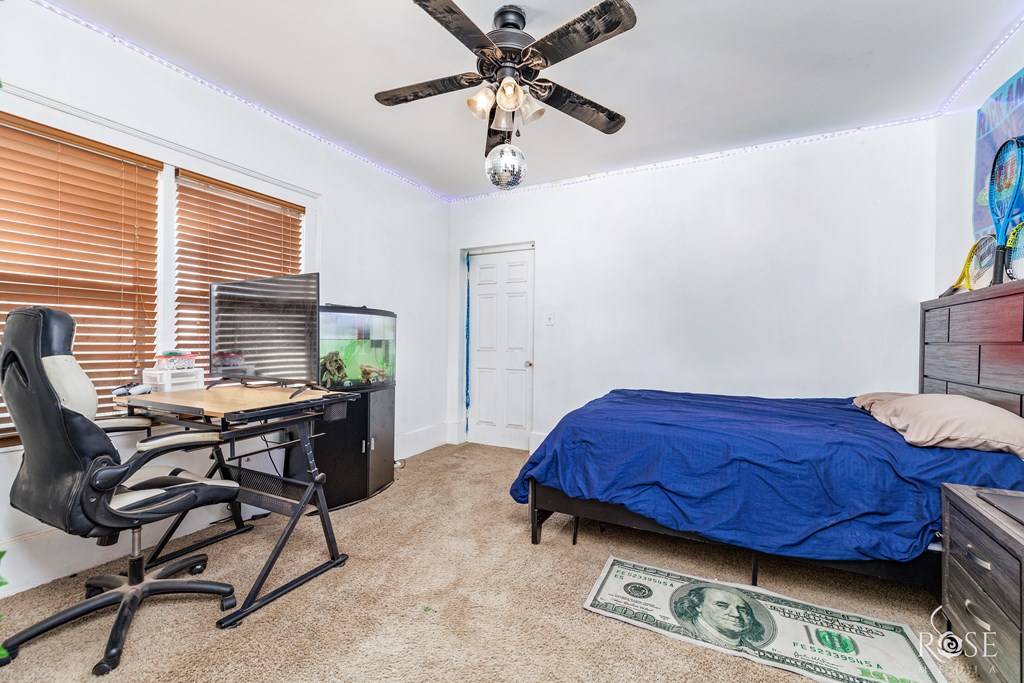 2318 Dallas St Property Photo 20
