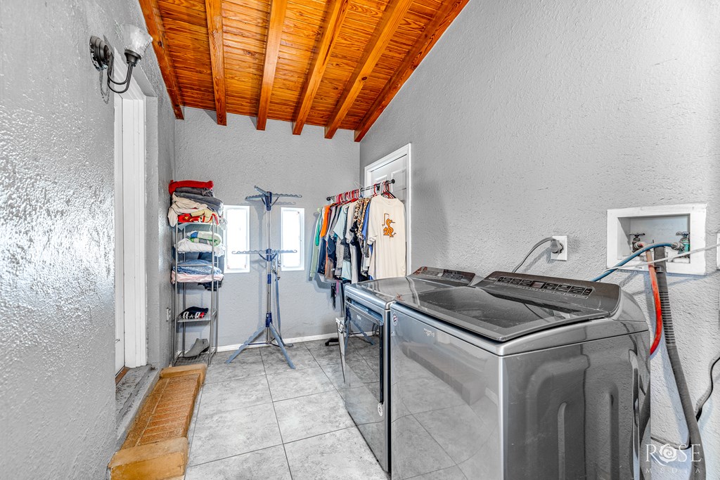 2318 Dallas St Property Photo 26