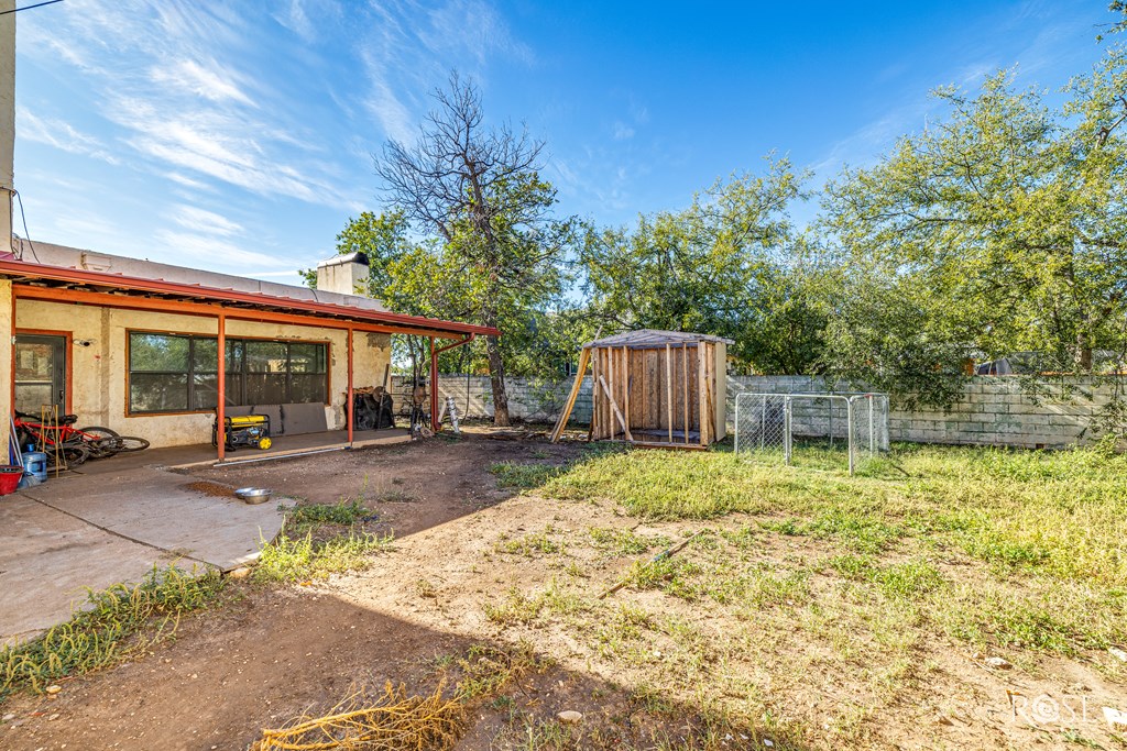2318 Dallas St Property Photo 35