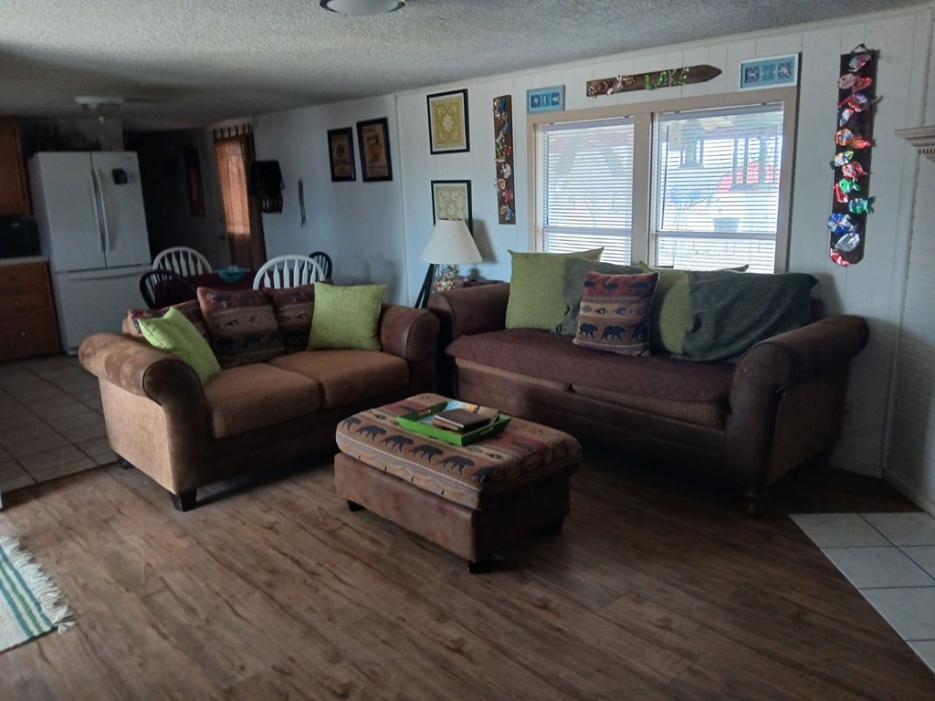 11033 Wink Lane Property Photo 3