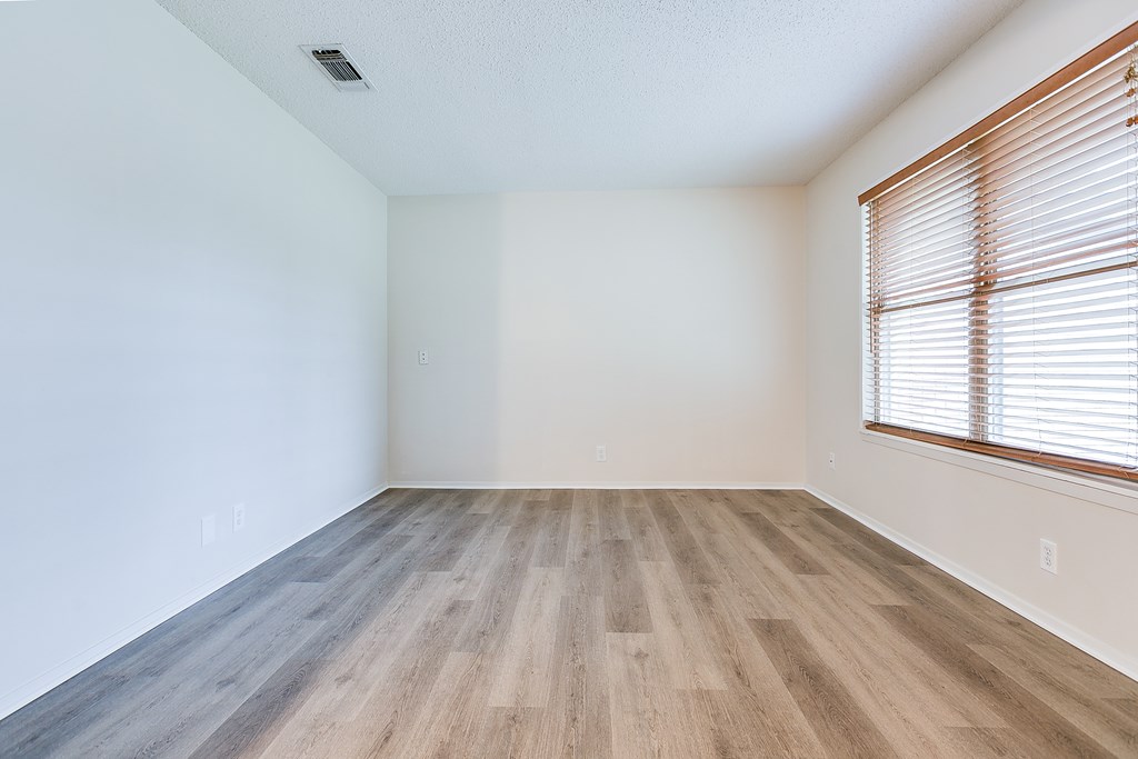 1809 N Harrison St Property Photo 20
