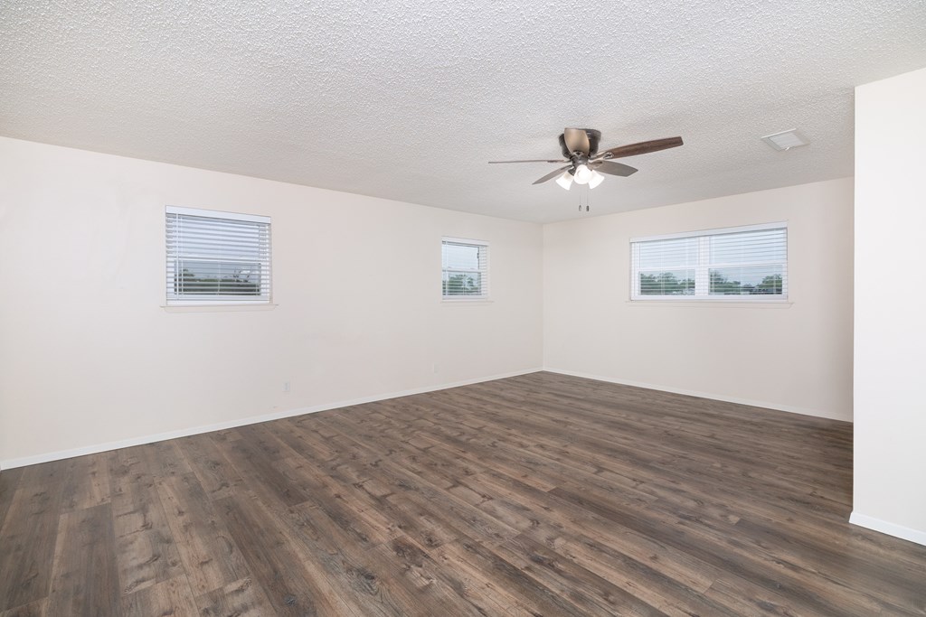5425 Grape Creek Rd Property Photo 44