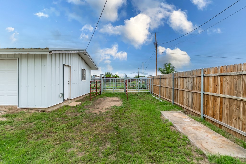 5425 Grape Creek Rd Property Photo 63