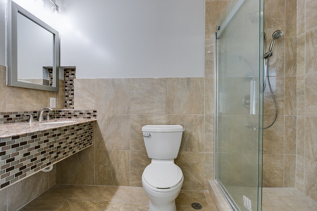 5438 S Loop 306 Property Photo 5