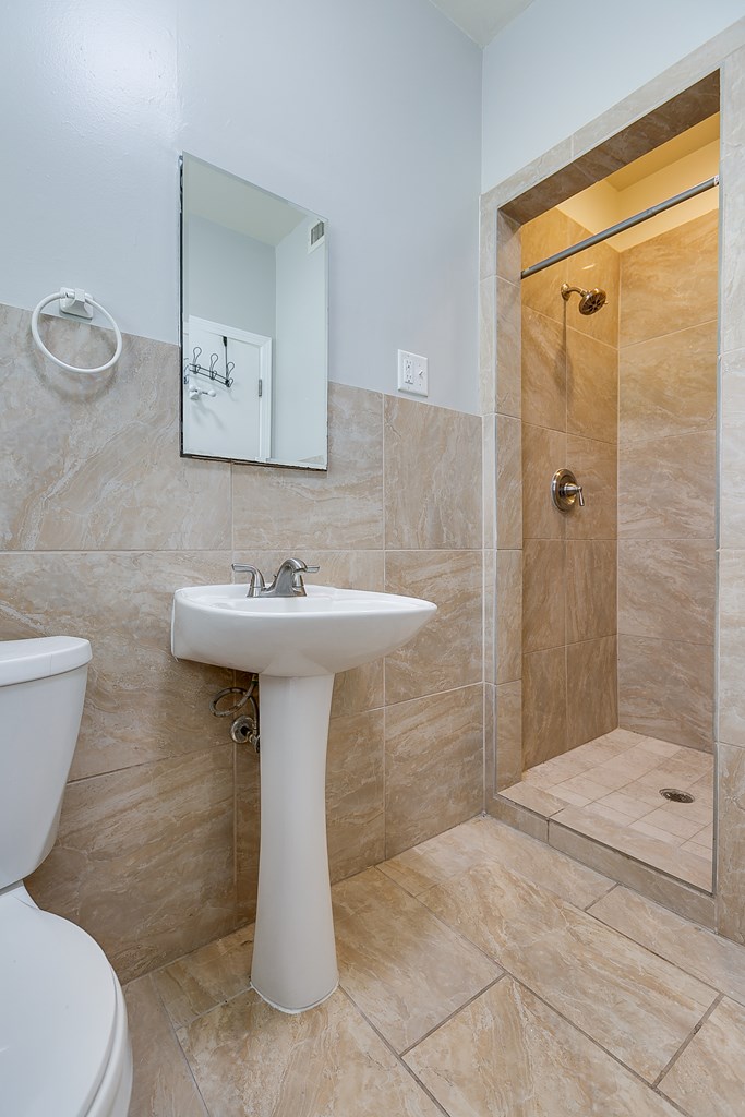 5438 S Loop 306 Property Photo 21