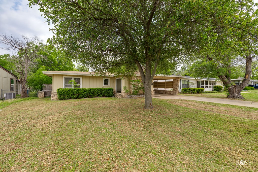 2609 W Beauregard Ave Property Photo 2