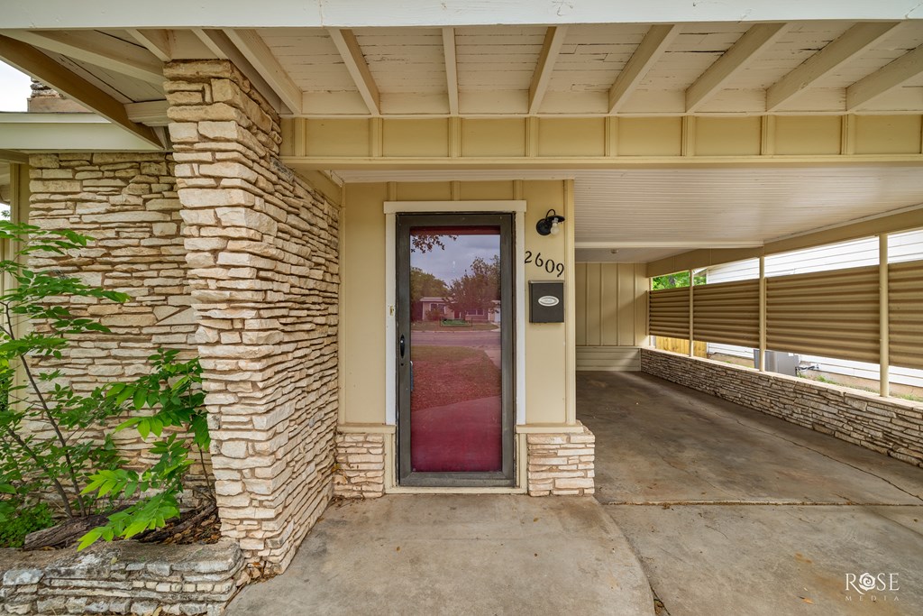 2609 W Beauregard Ave Property Photo 5
