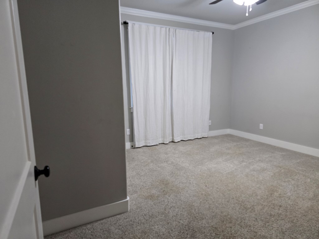 5989 Bridlewood Court Property Photo 10