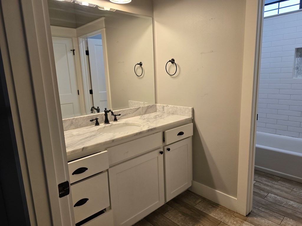 5989 Bridlewood Court Property Photo 11