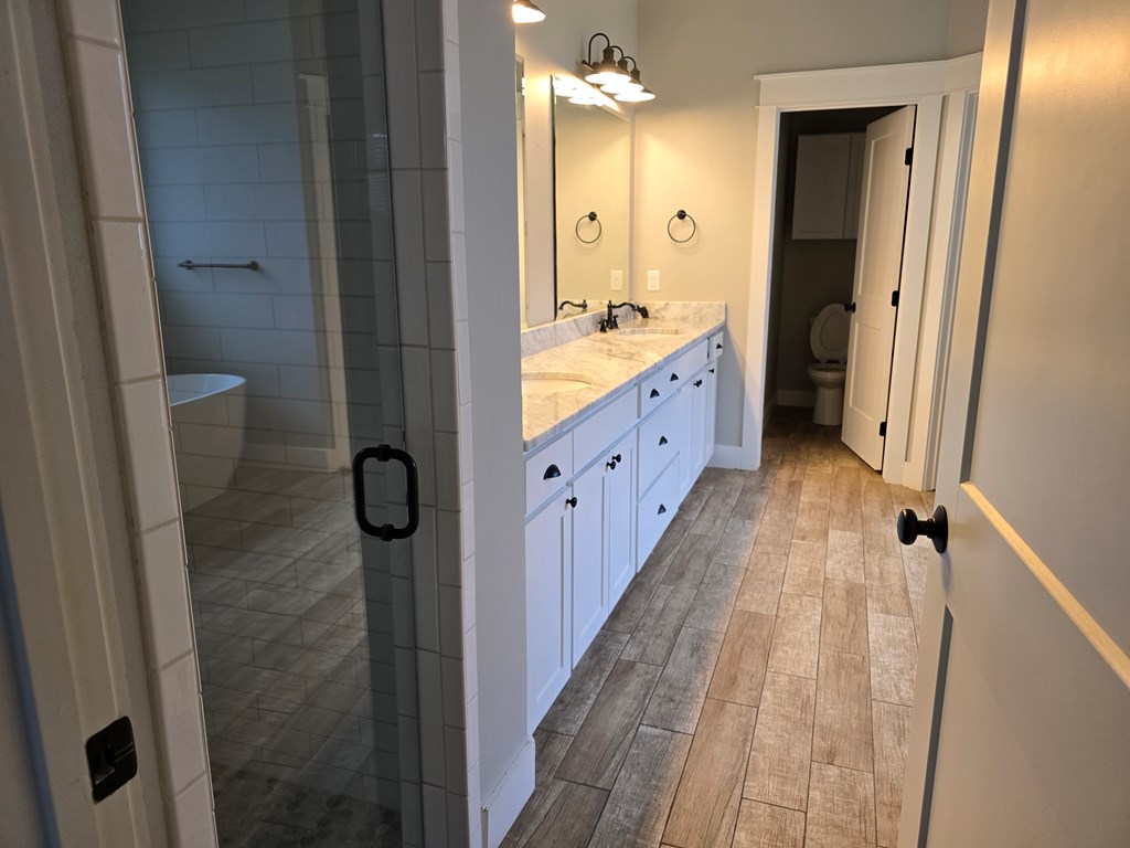 5989 Bridlewood Court Property Photo 21