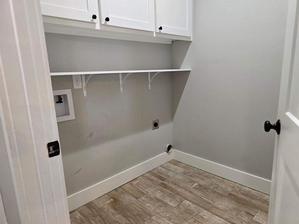 5989 Bridlewood Court Property Photo 22
