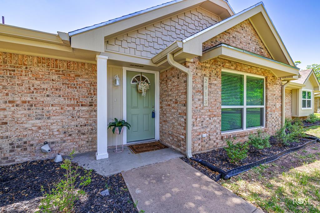 2913 Alta Vista Lane Property Photo 5