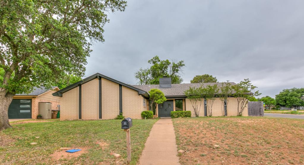3519 Lindenwood Dr Property Photo 1