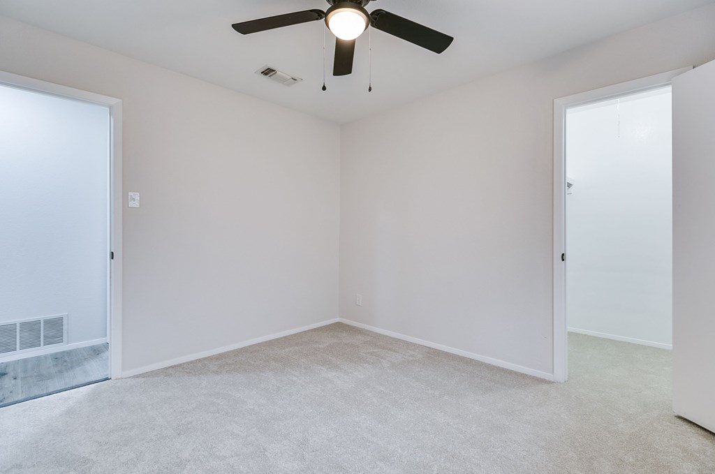 3519 Lindenwood Dr Property Photo 19