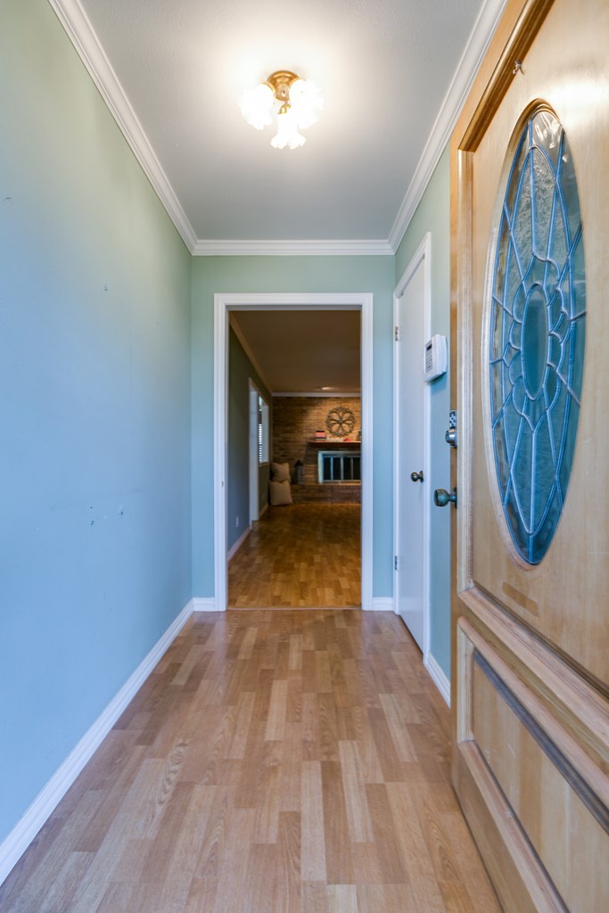 112 Van Zandt St Property Photo 6