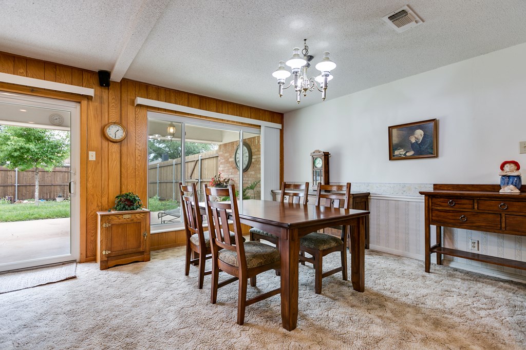 3305 Sierra Court Property Photo 3