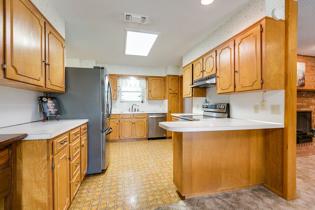 3305 Sierra Court Property Photo 4