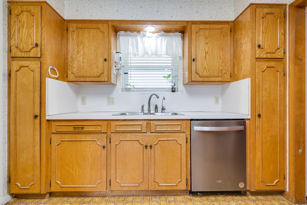 3305 Sierra Court Property Photo 15