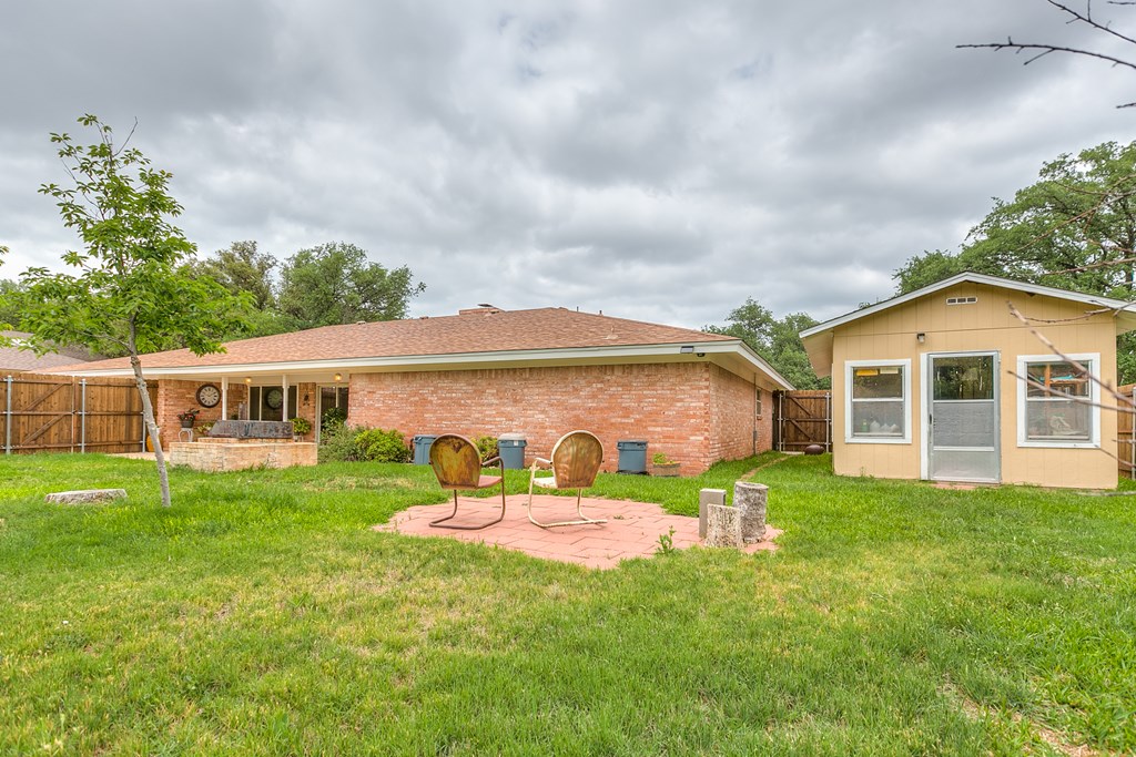 3305 Sierra Court Property Photo 32