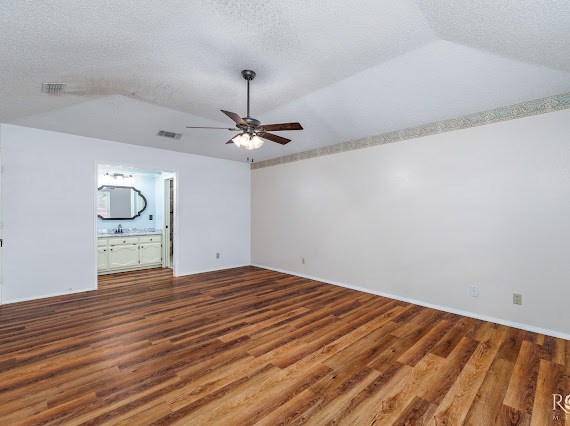 3309 Cedarhill Dr Property Photo 16