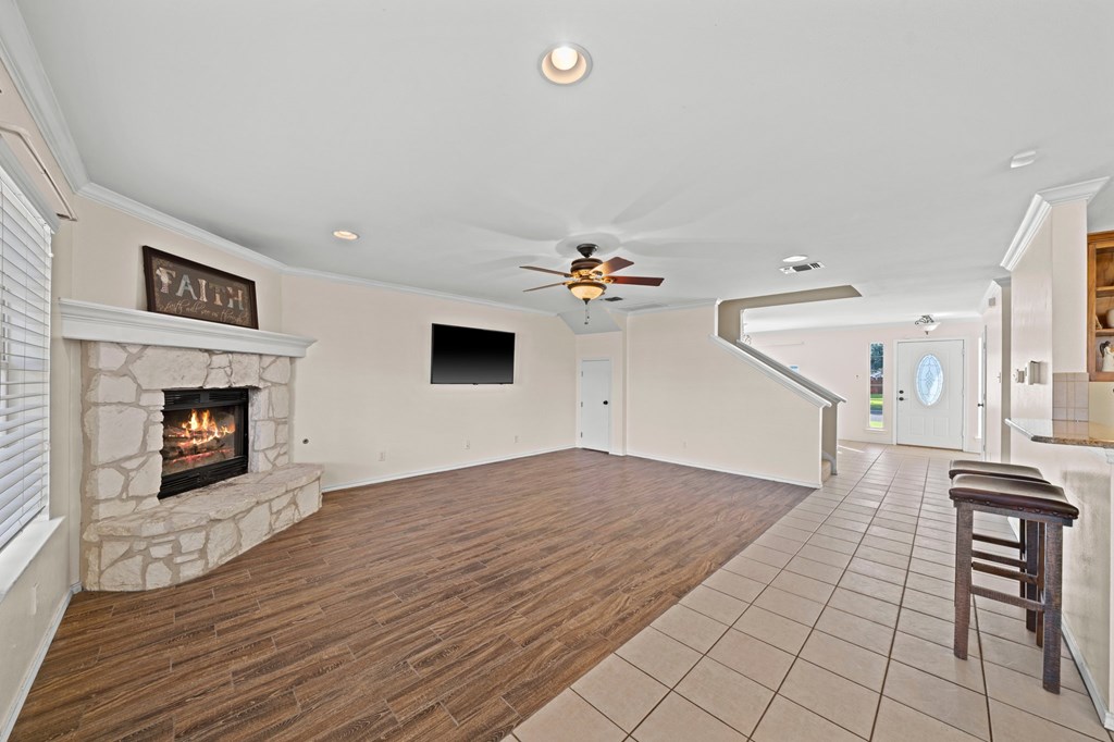 5818 Lyndhurst Dr Property Photo 9