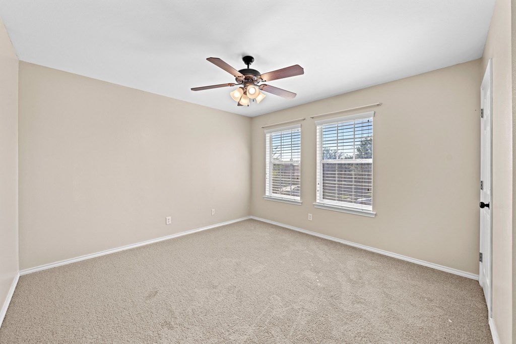 5818 Lyndhurst Dr Property Photo 24