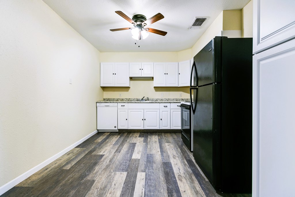 2818 Abilene St Property Photo 4