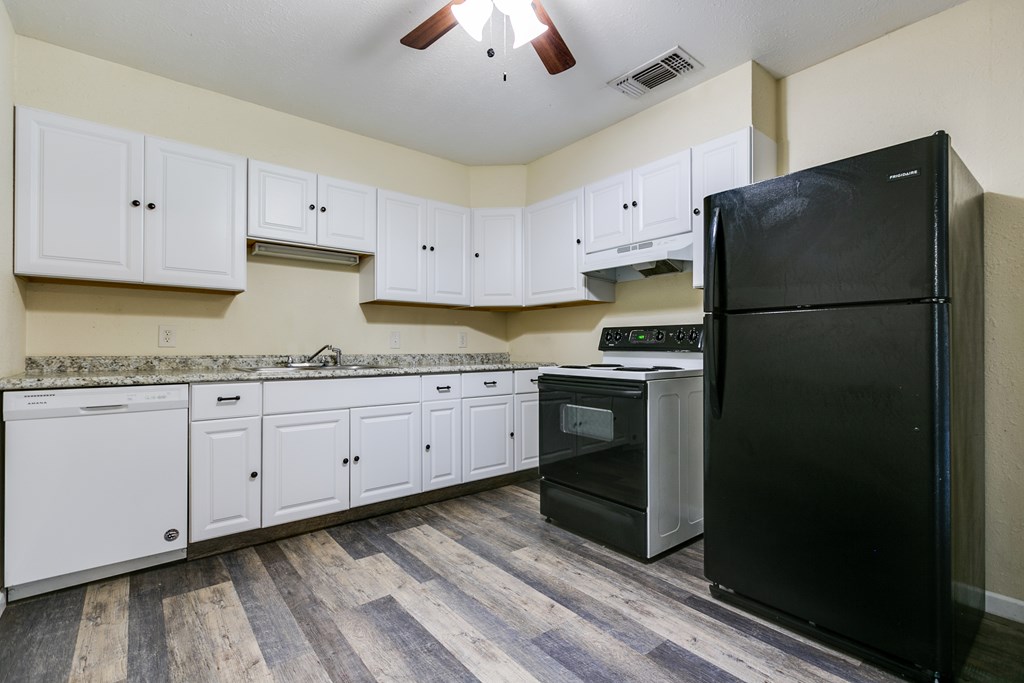 2818 Abilene St Property Photo 5