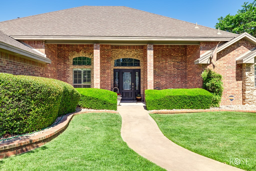 5531 Woodbine Lane Property Photo 4