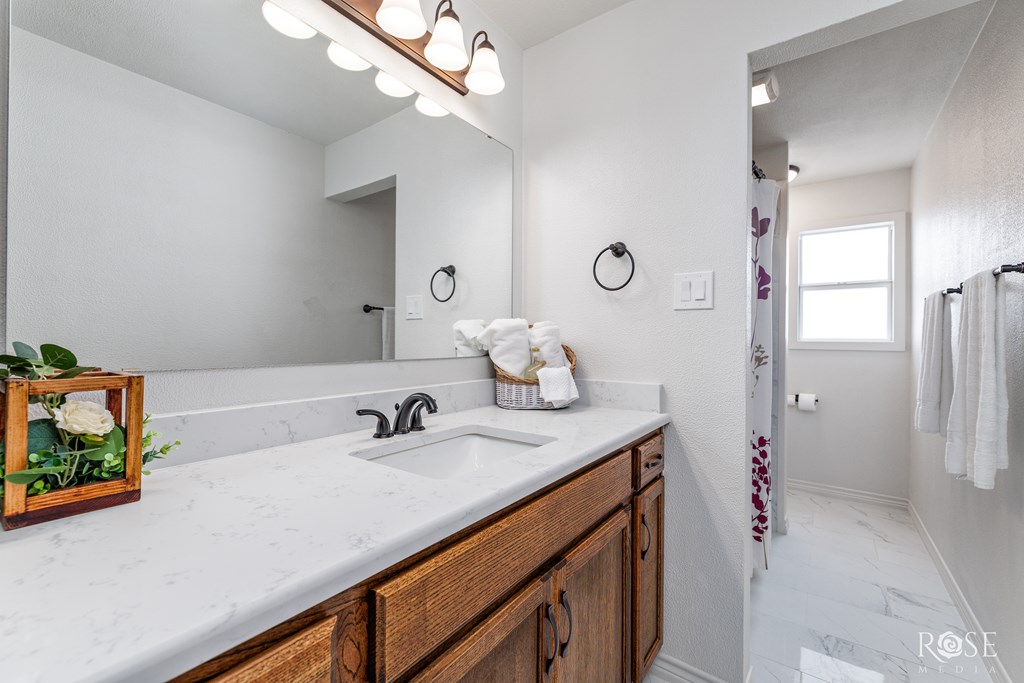 2917 Oak Forest Dr Property Photo 19