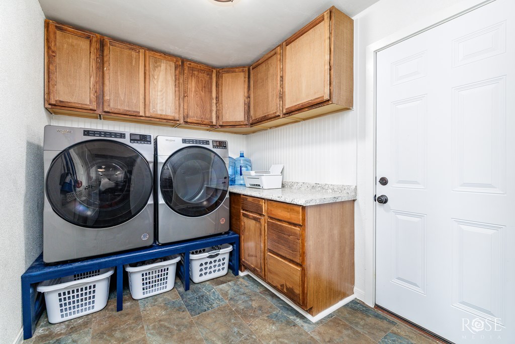2917 Oak Forest Dr Property Photo 22