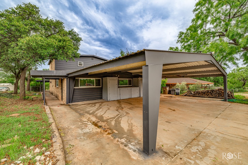 3237 Red Bluff Rd W Property Photo 6