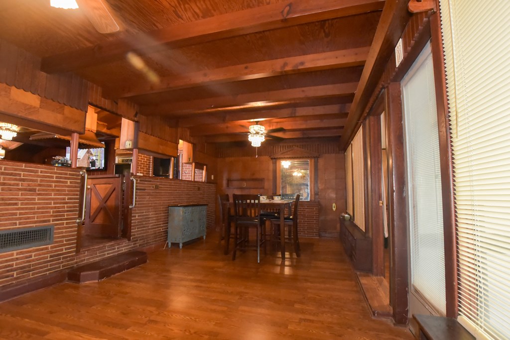 11550 Beaumont Ave Property Photo 10