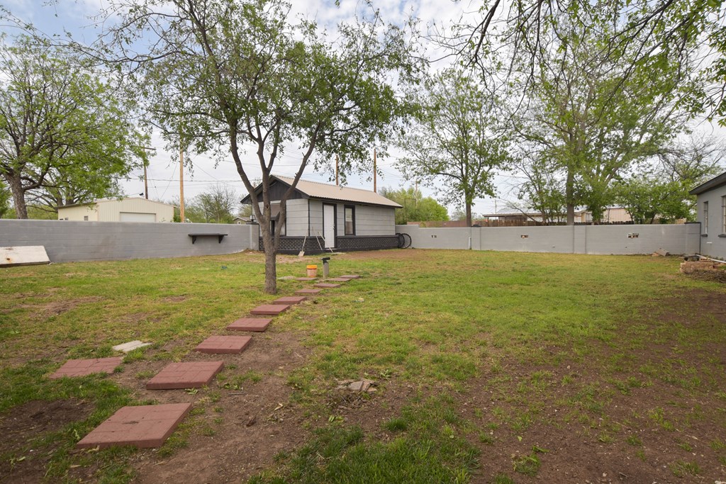 11550 Beaumont Ave Property Photo 30