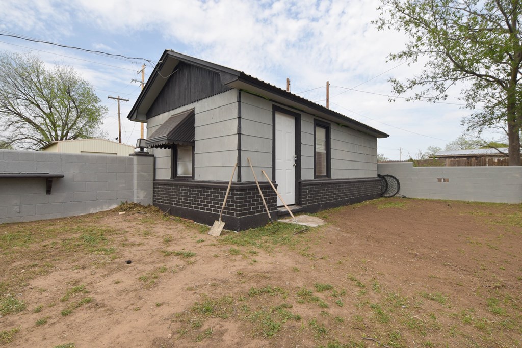 11550 Beaumont Ave Property Photo 31
