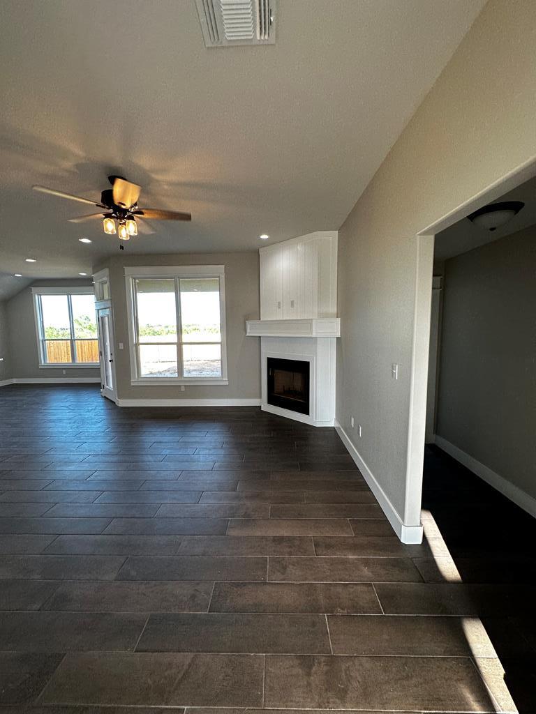 5610 Slayde St Property Photo 8