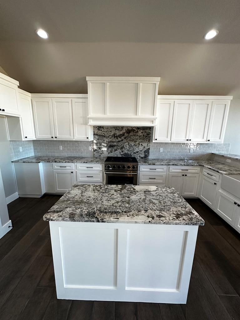 5610 Slayde St Property Photo 11