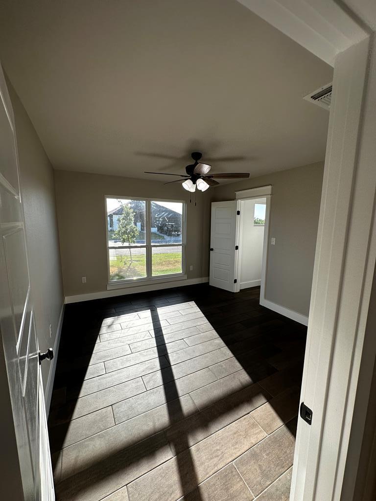 5610 Slayde St Property Photo 28