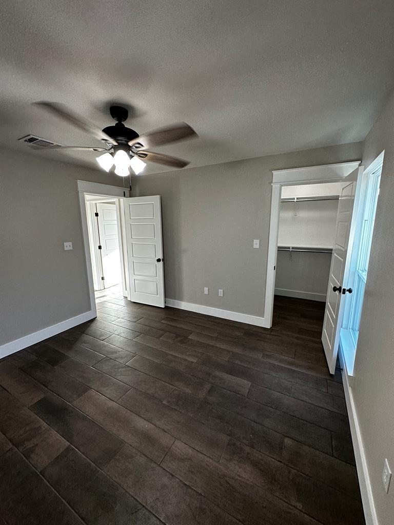 5610 Slayde St Property Photo 31